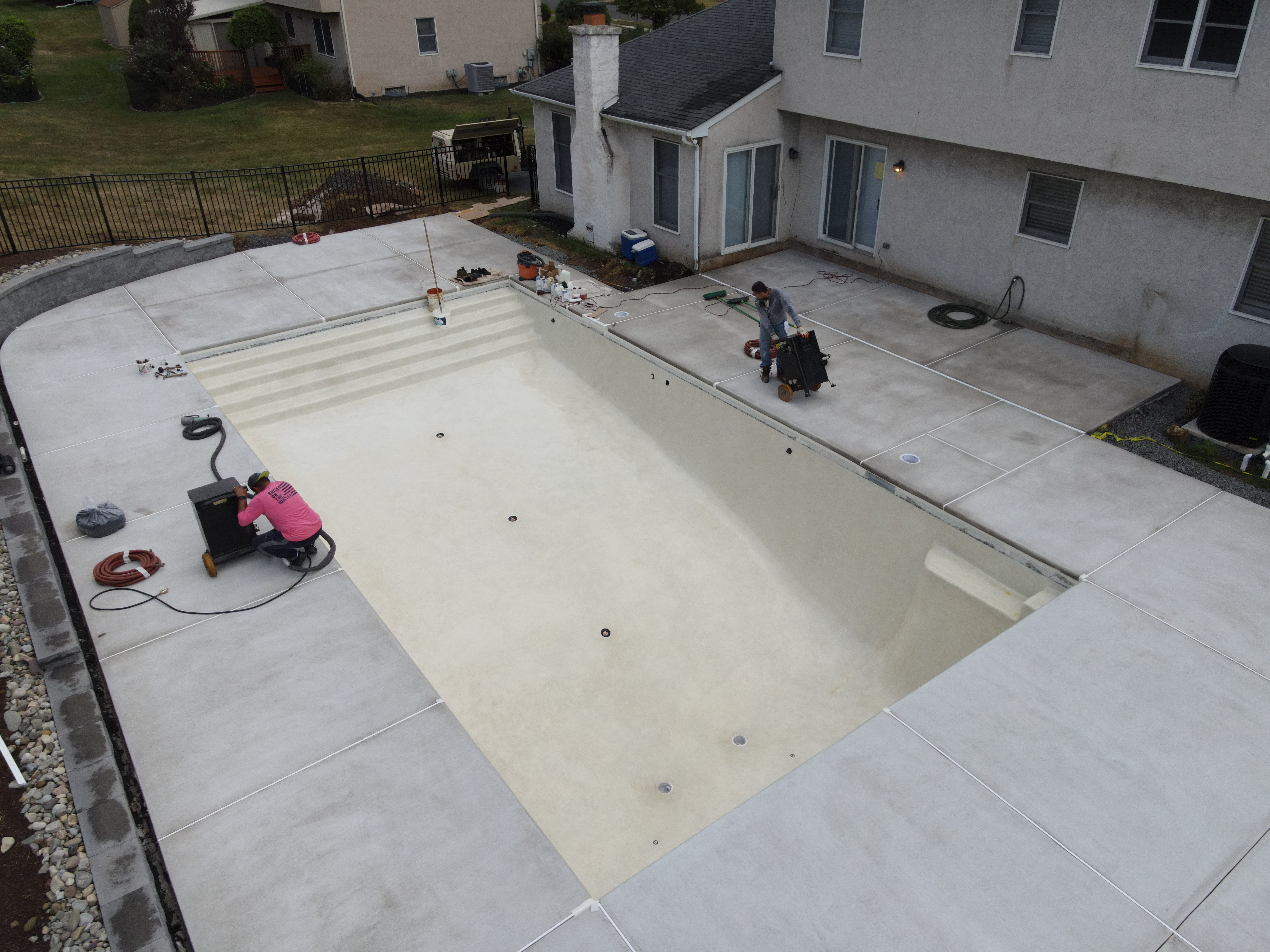 Featured image for “Paint for Swimming Pools – Is it the Right Choice?”